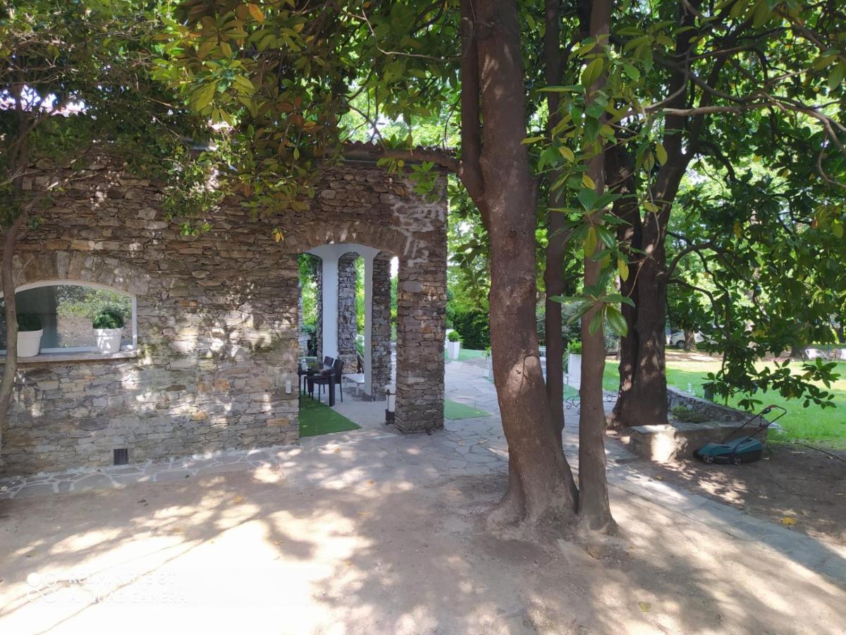 "La Selvetta" Bed And Breakfast Buguggiate Экстерьер фото