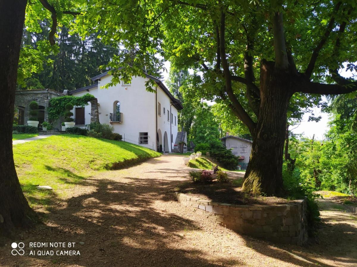 "La Selvetta" Bed And Breakfast Buguggiate Экстерьер фото